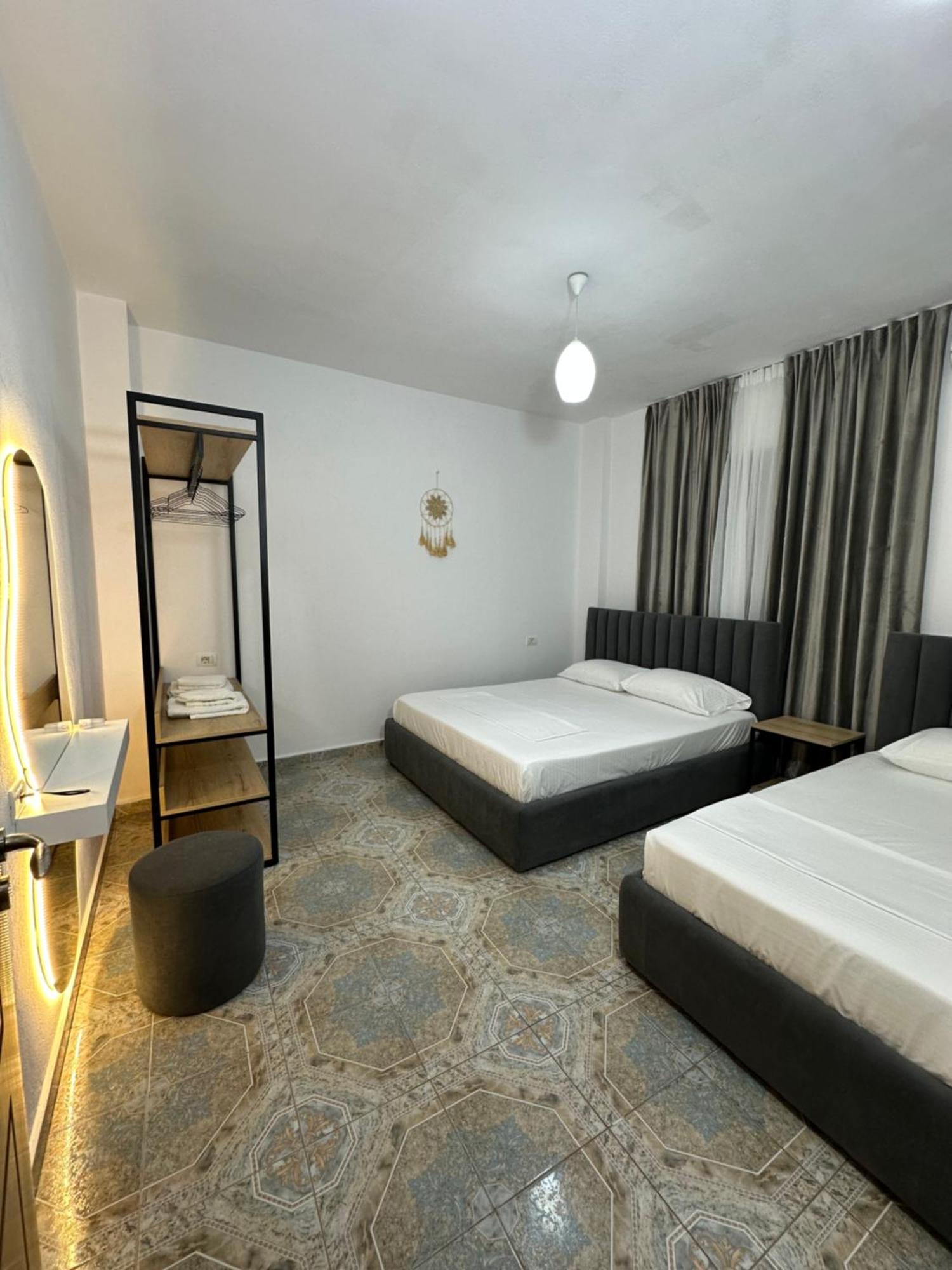 Guesthouse Xhuliano 사밀 객실 사진